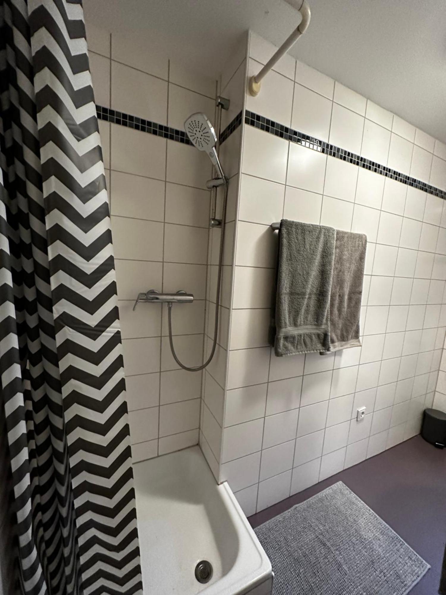 City Studios Mit Garten In Elberfeld- Zentral - Nespresso - Netflix Wuppertal Rum bild
