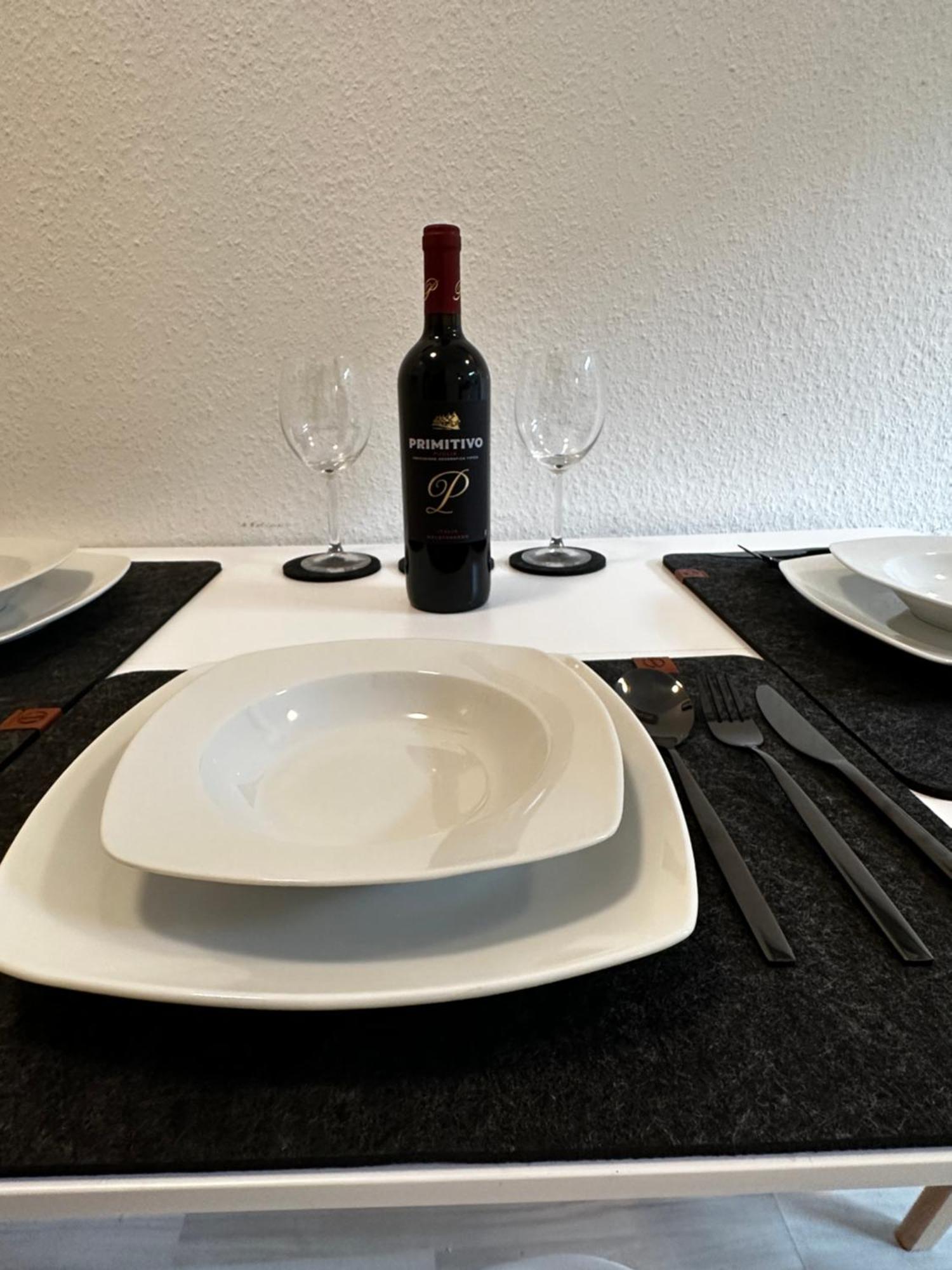 City Studios Mit Garten In Elberfeld- Zentral - Nespresso - Netflix Wuppertal Rum bild